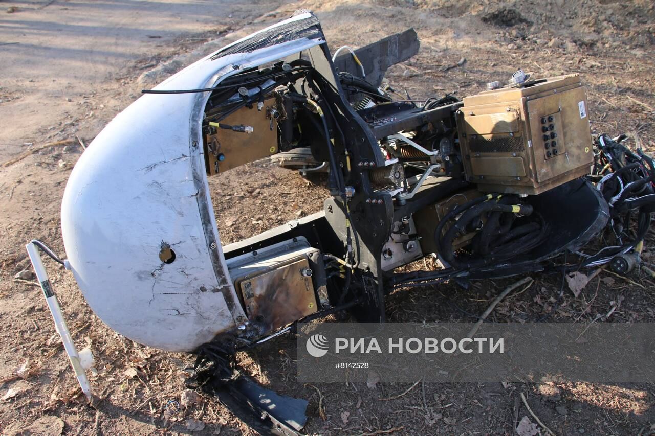 Военный беспилотник "Байрактар", сбитый в Киевской области
