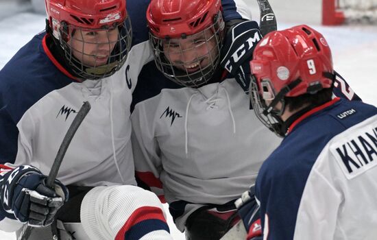 Зимние игры паралимпийцев "Мы вместе. Спорт". Следж-хоккей. Россия 1 - "Тарлан"
