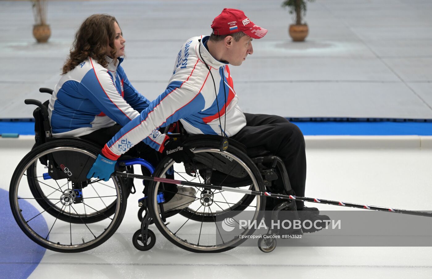 Зимние игры паралимпийцев "Мы вместе. Спорт". Керлинг на колясках