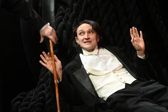 Спектакль "Сирано де Бержерак" в МХТ им. А.П. Чехова