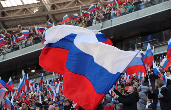 18 марта 2022. Участники митинга-концерта в "Лужниках", посвященного воссоединению Крыма с Россией. Место: Россия, Москва. Автор: Михаил Климентьев/РИА Новости. Митинг-концерт, посвященный воссоединению Крыма с Россией