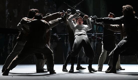 Спектакль "Сирано де Бержерак" в МХТ им. А.П. Чехова