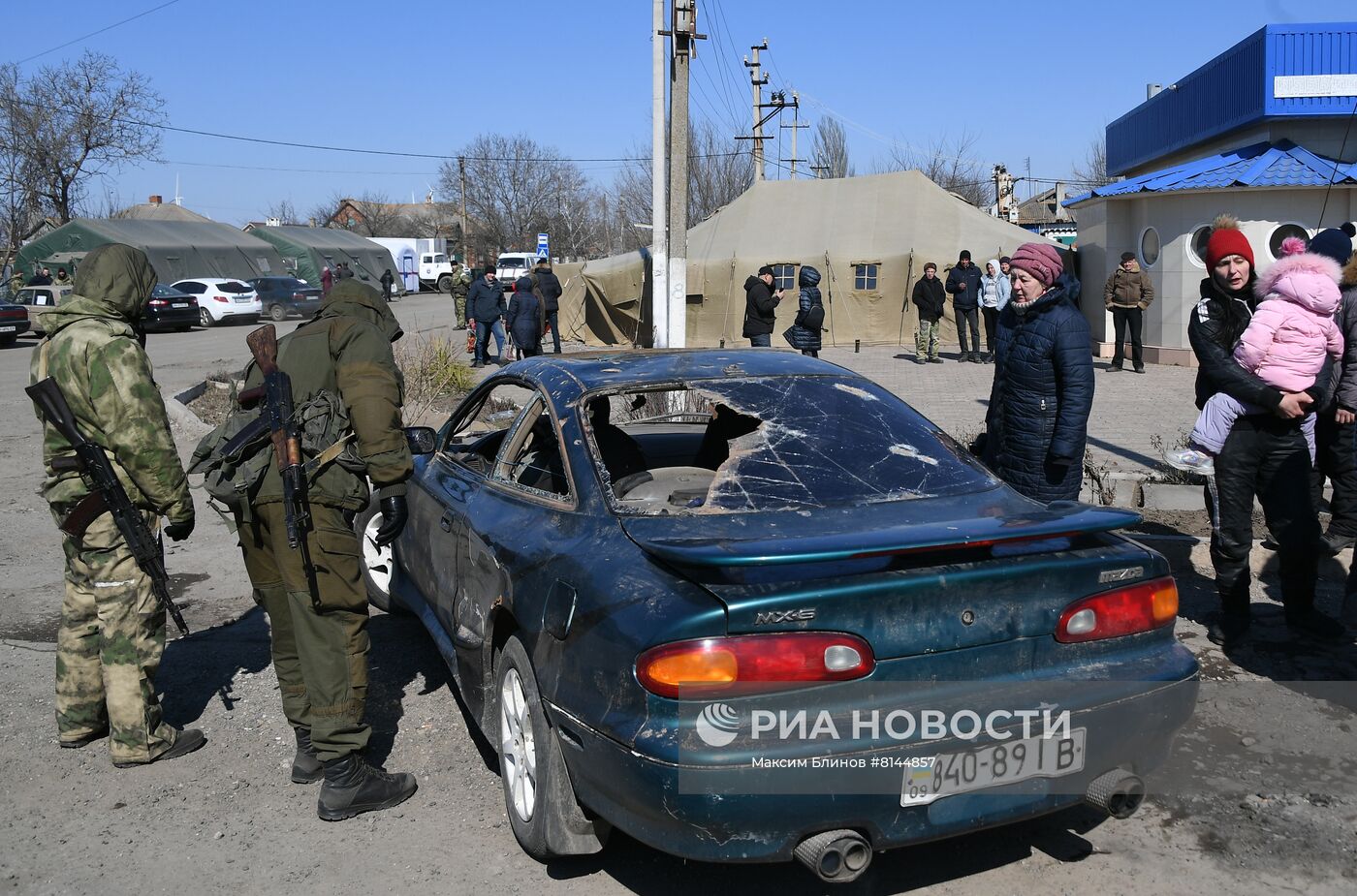 В селе Безыменное в ДНР продолжают принимать беженцев