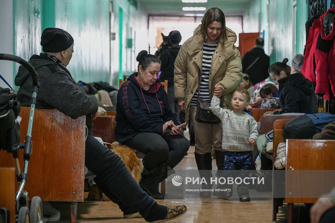 В селе Безыменное в ДНР продолжают принимать беженцев