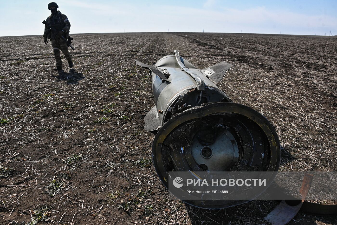 Сбитая баллистическая ракета "Точка-У" в Запорожской области