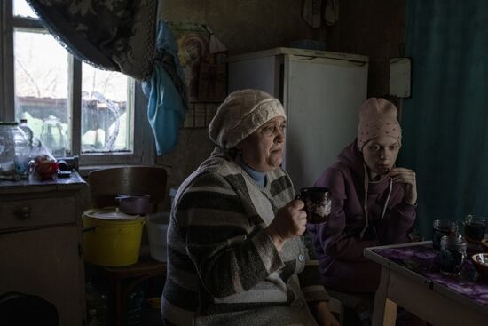 Воссоединение семьи на освобожденных Народной милицией ЛНР территориях