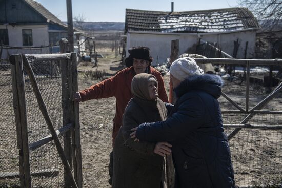 Воссоединение семьи на освобожденных Народной милицией ЛНР территориях