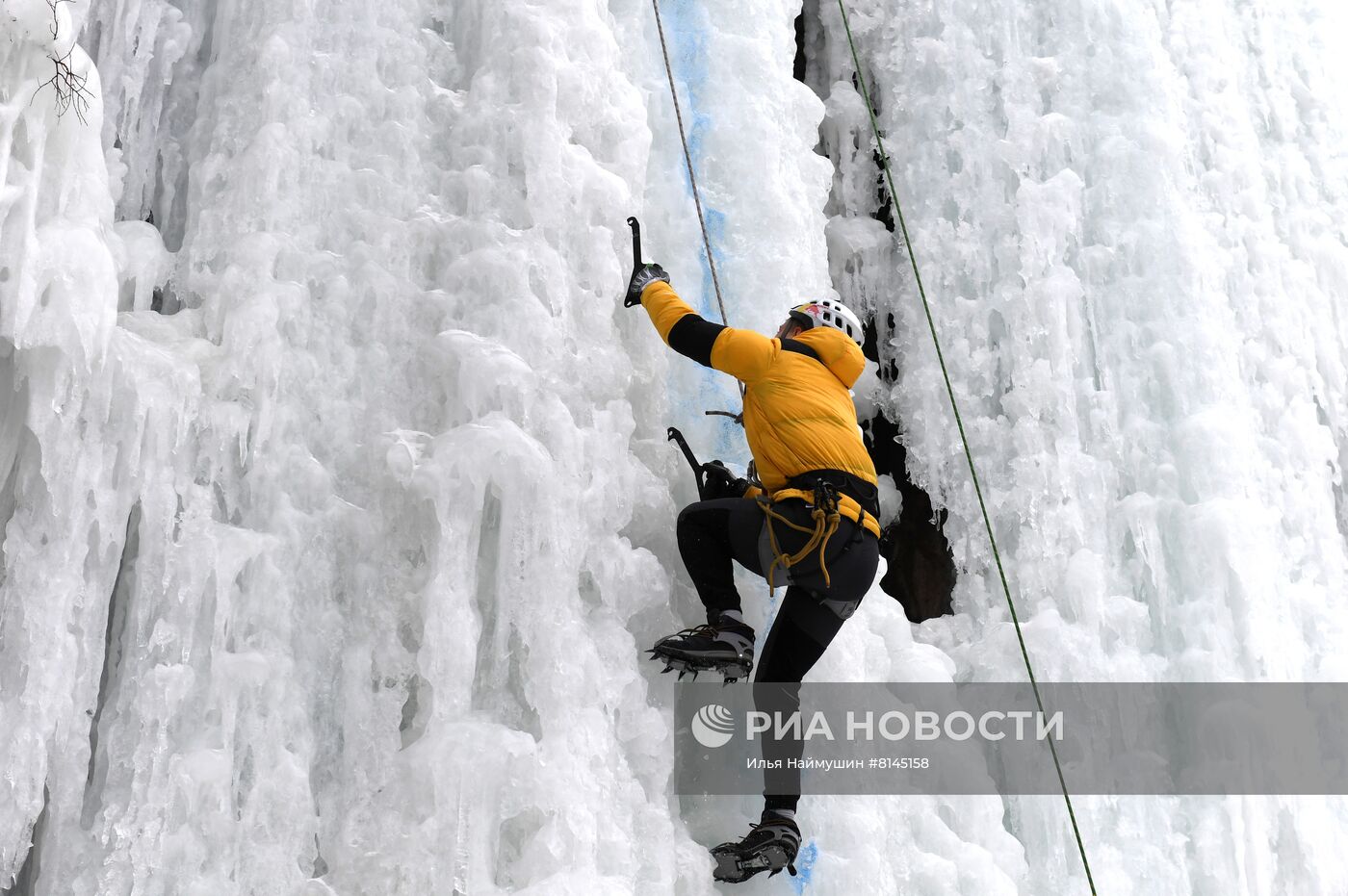 Соревнования по ледолазанию в Красноярском крае