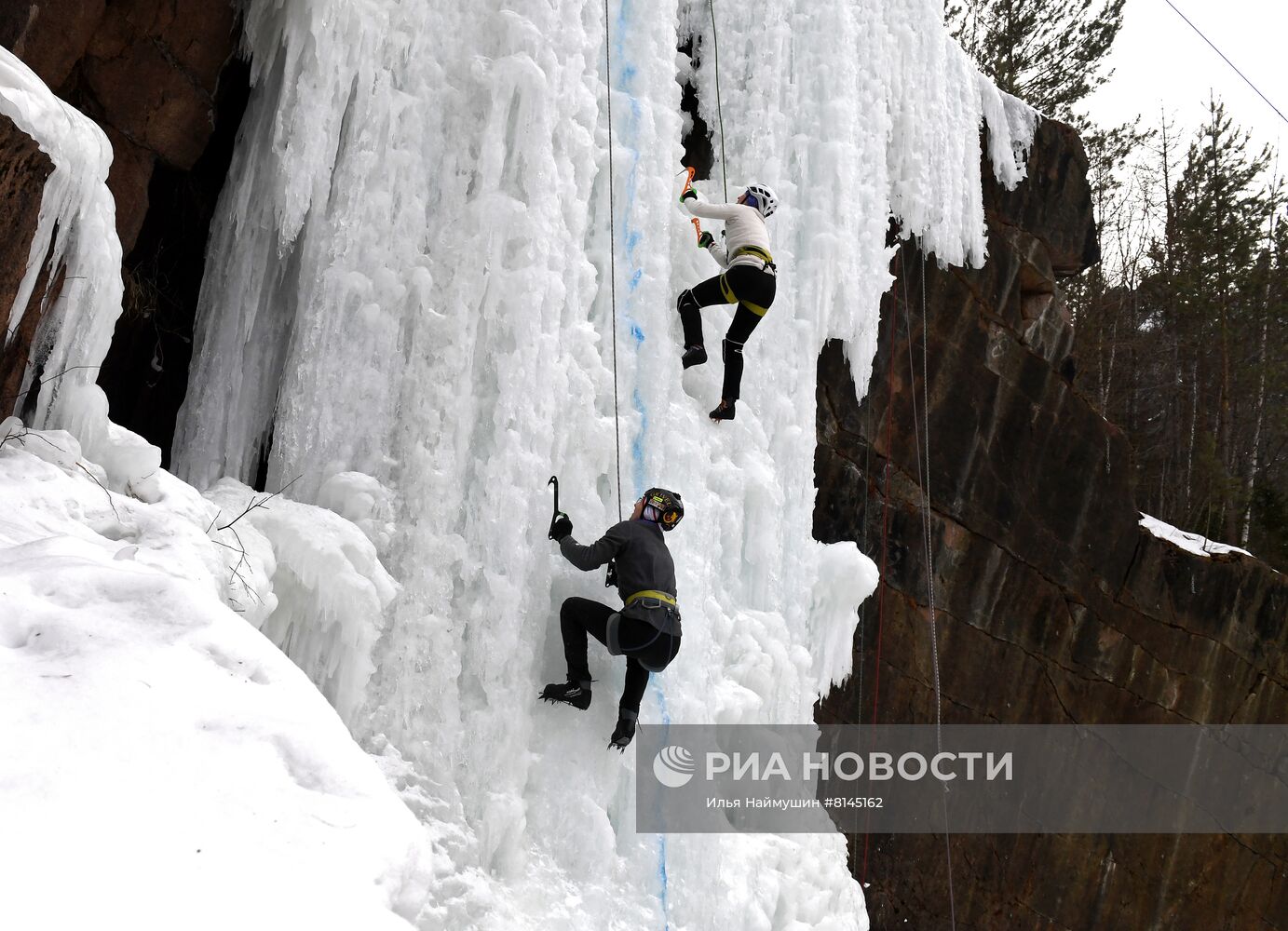 Соревнования по ледолазанию в Красноярском крае