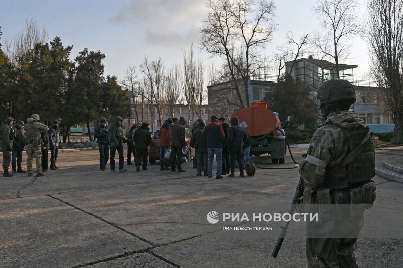 Раздача бензина в Бердянске