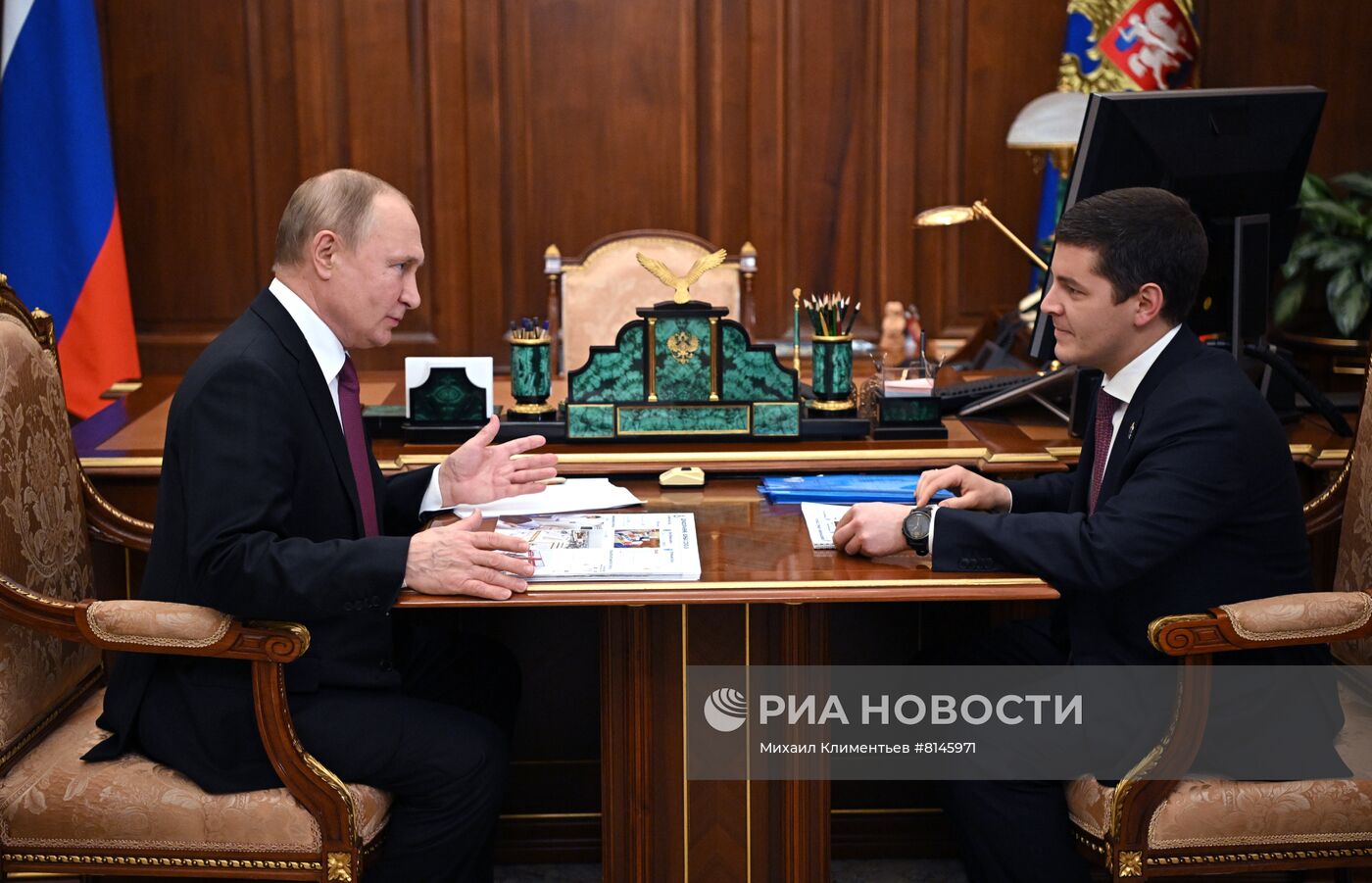 Президент РФ В. Путин встретился с губернатором Ямало-Ненецкого автономного округа Д. Артюховым