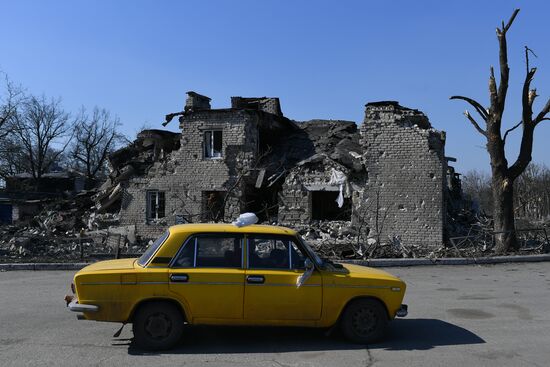 Волноваха возвращается к мирной жизни