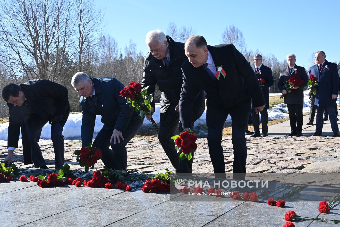 Памятные мероприятия в мемориальном комплексе "Хатынь"