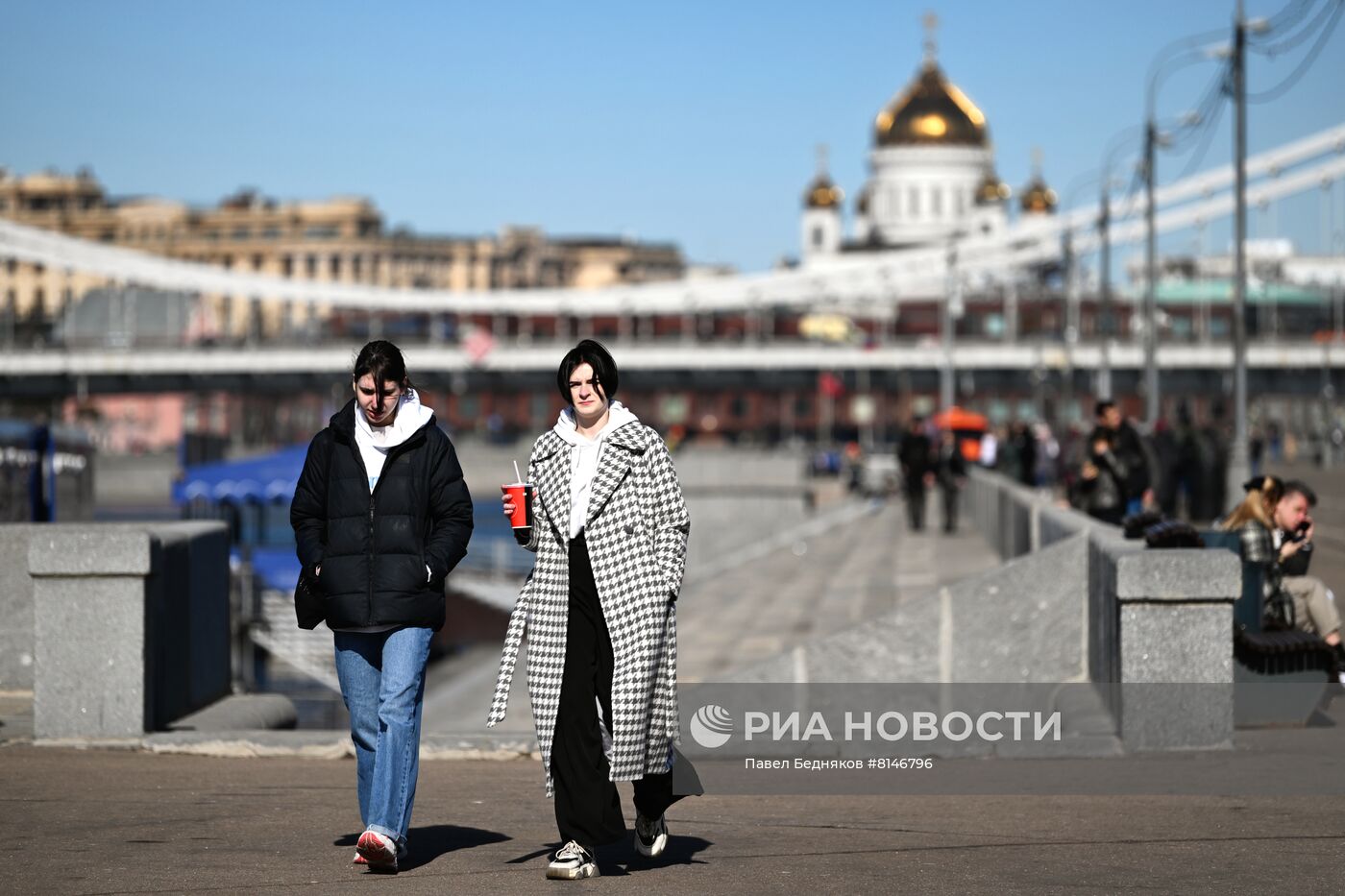 Теплая погода в Москве