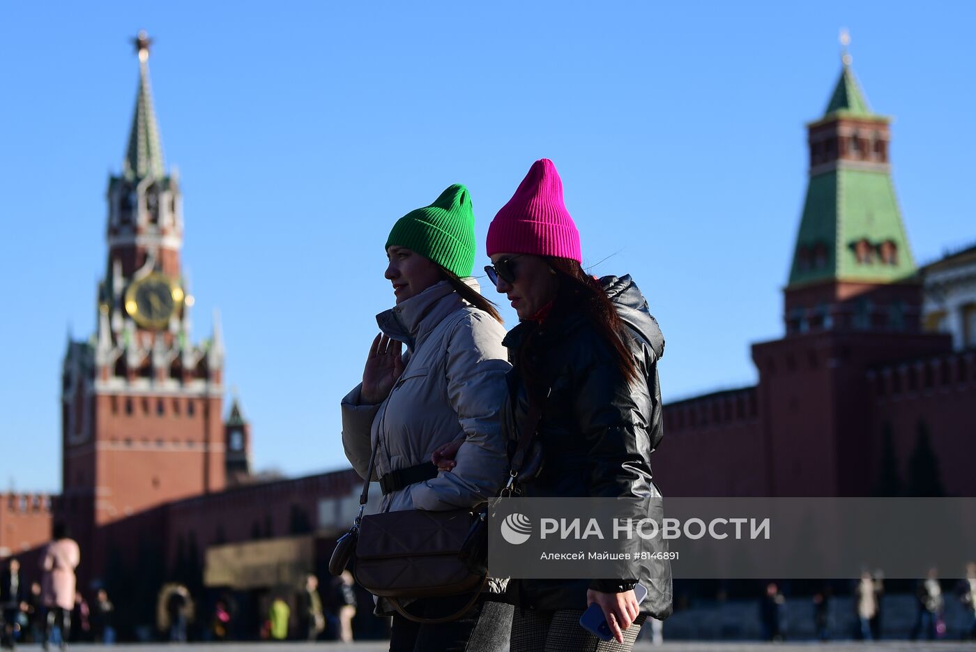 Теплая погода в Москве