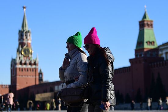 Теплая погода в Москве