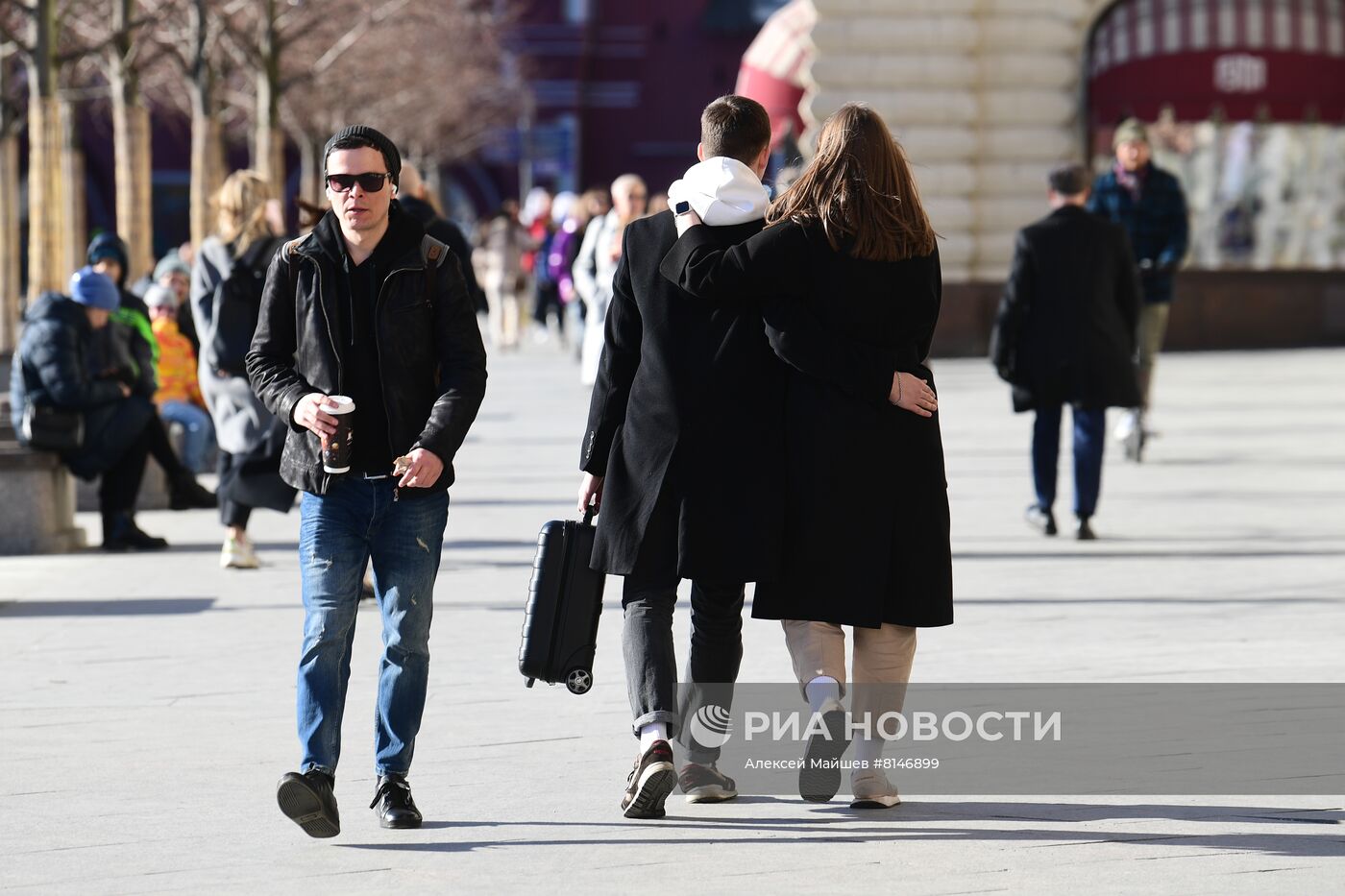 Теплая погода в Москве