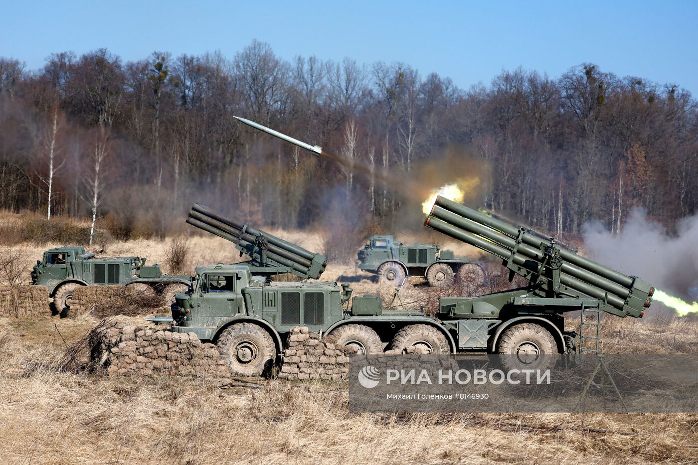 Учения Балтийского флота по управлению артиллерийским огнем в Калининградской области