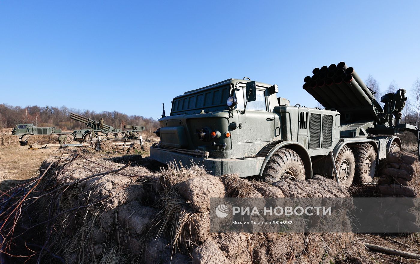 Учения Балтийского флота по управлению артиллерийским огнем в Калининградской области