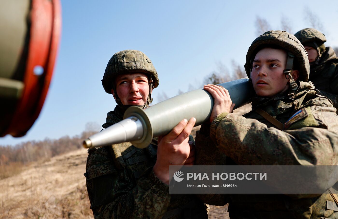 Учения Балтийского флота по управлению артиллерийским огнем в Калининградской области