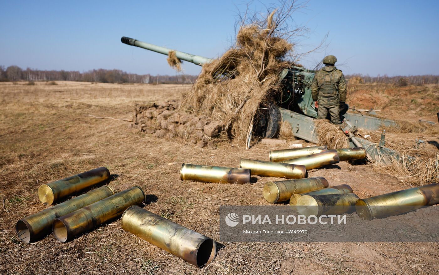 Учения Балтийского флота по управлению артиллерийским огнем в Калининградской области