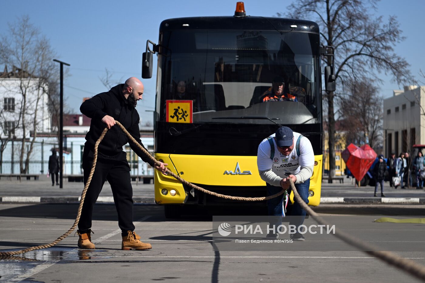 Установлен новый рекорд России и мира по буксировке многотонной техники
