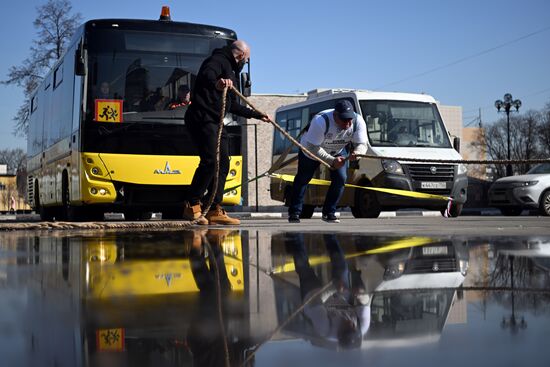 Установлен новый рекорд России и мира по буксировке многотонной техники