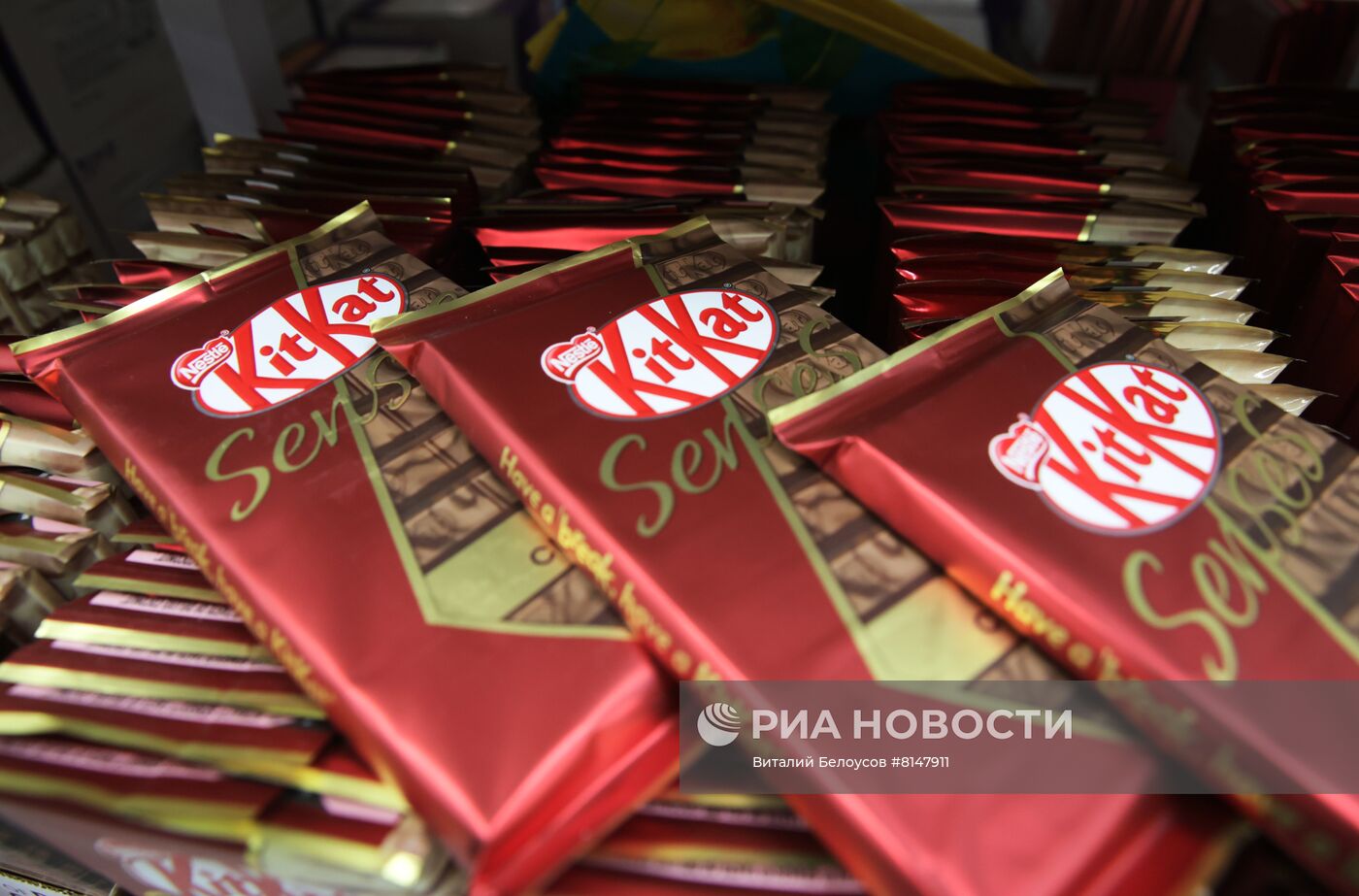 Nestle прекращает продажу в России брендов KitKat и Nesquik