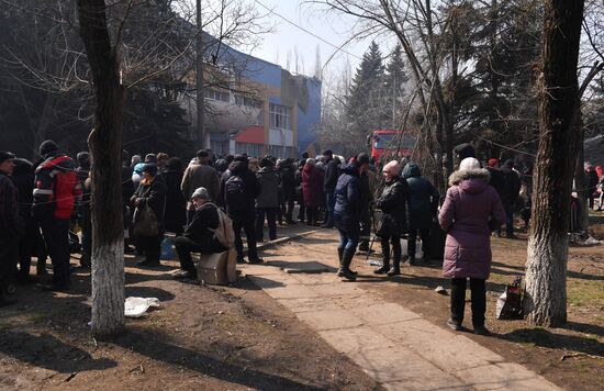 Раздача гумпомощи в Мариуполе