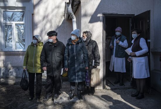 Акция "Поезд здоровья" в ЛНР