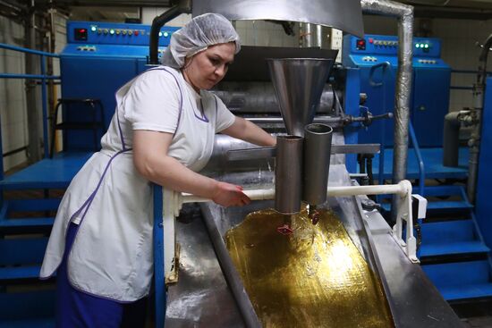 Работа кондитерского предприятия "Конфил" в Волгограде