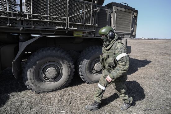 За безопасностью неба над российскими подразделениями следят расчеты комплексов "Панцирь-С1"