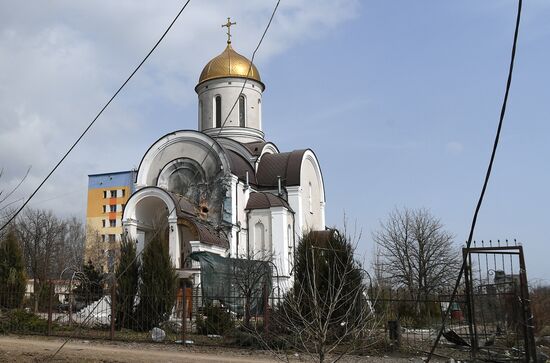Партия "Единая Россия" открыла в Мариуполе центр гуманитарной помощи