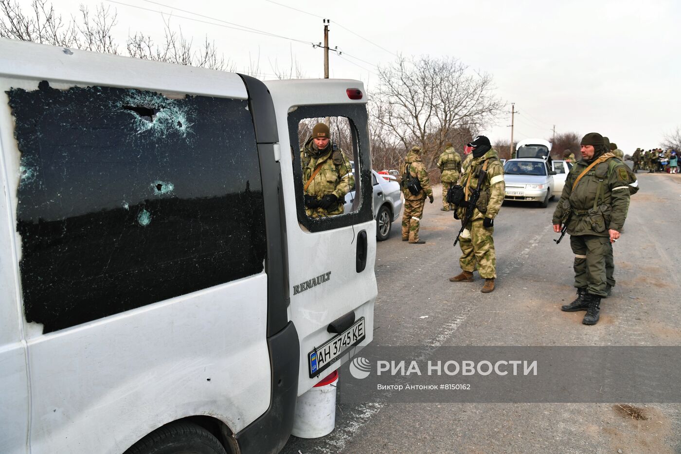 Продолжается освобождение Мариуполя