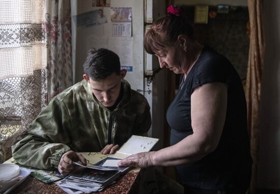 Воссоединение семьи на освобожденных Народной милицией ЛНР территориях