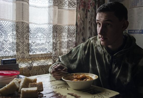 Воссоединение семьи на освобожденных Народной милицией ЛНР территориях