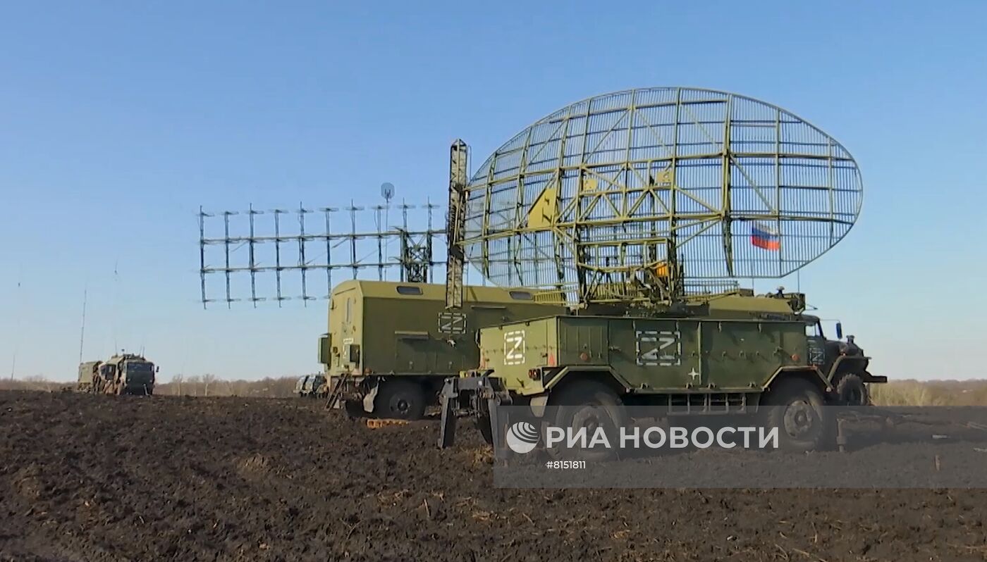 Работа ЗРК "Бук-МЗ" и радиолокационной станции "Небо-СВ" на Украине  