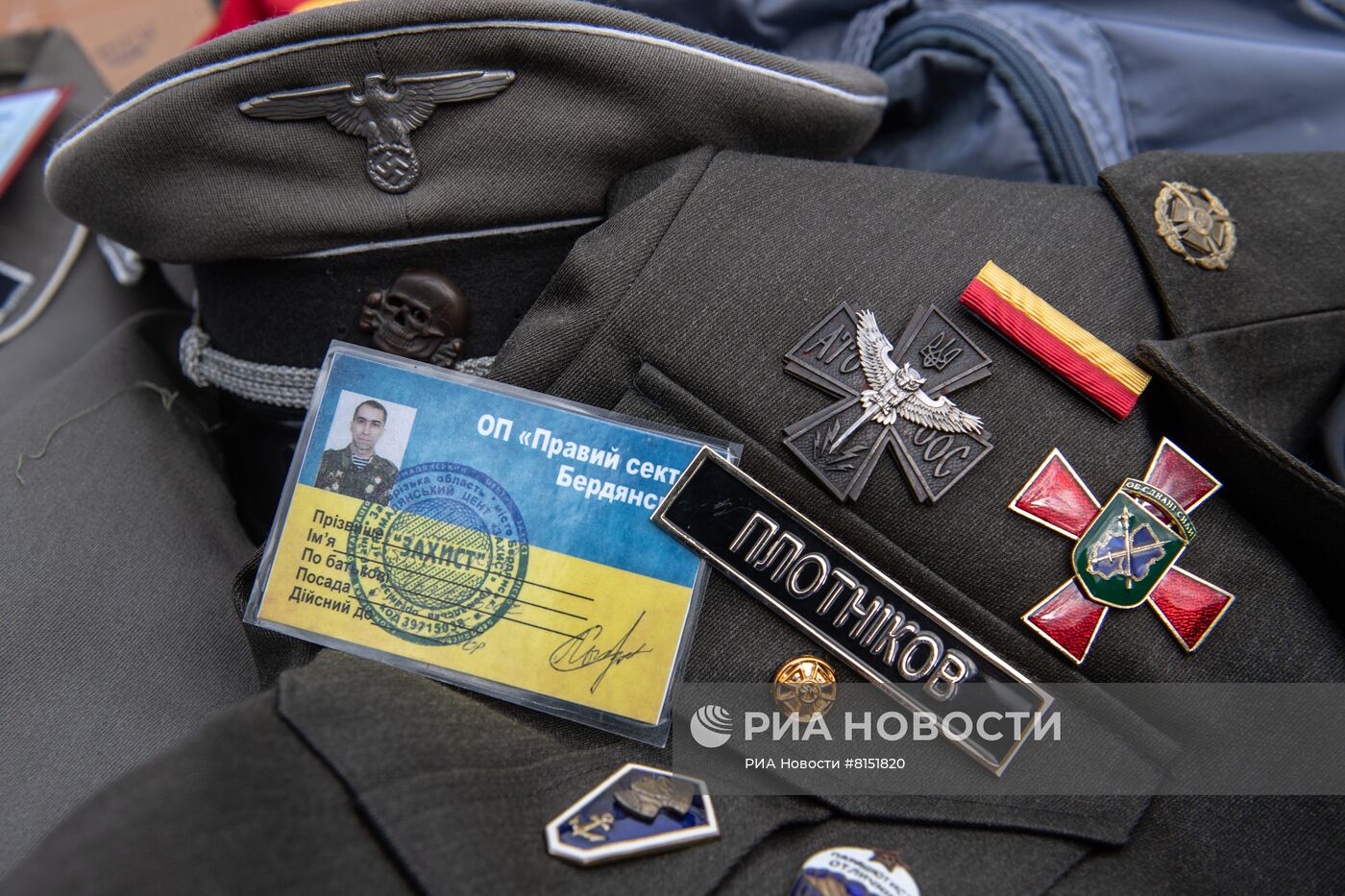 В Бердянске найдена нацистская символика одного из командиров Айдара