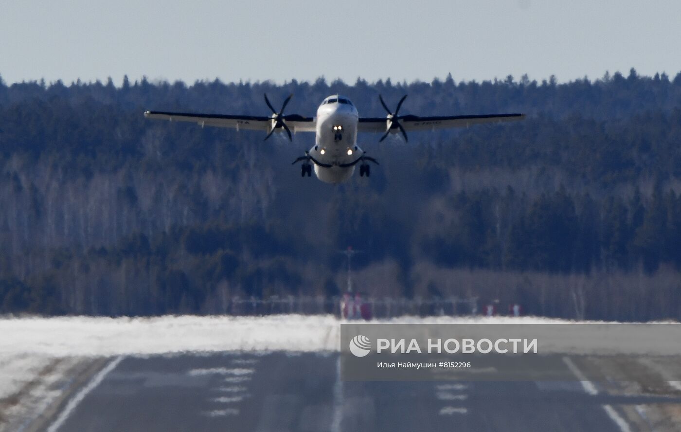 Споттинг в международном аэропорту Красноярска 