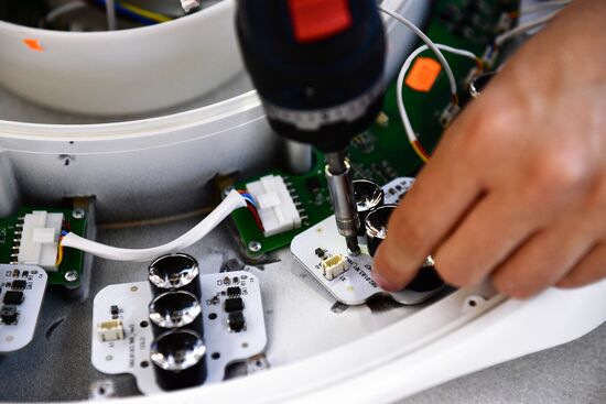 Производство медицинского оборудования на заводе ЭМА в Екатеринбурге