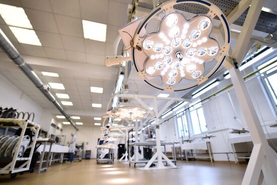 Производство медицинского оборудования на заводе ЭМА в Екатеринбурге