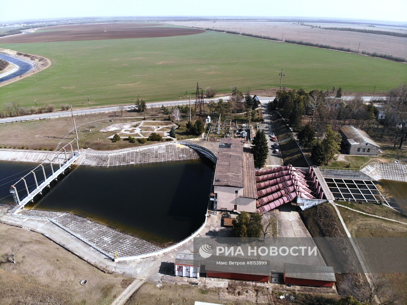 Заработала первая насосная станция Северо-Крымского канала