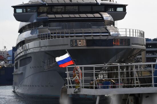 Яхта Nord российского бизнесмена А. Мордашова во Владивостоке