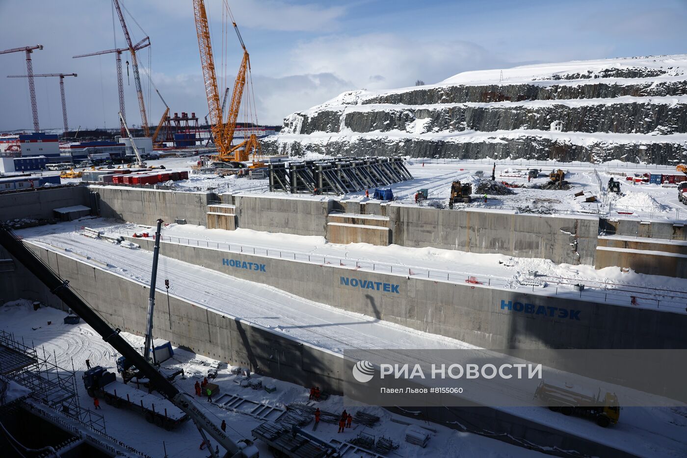 Центр строительства плавучих заводов для сжиженного газа в Мурманской области