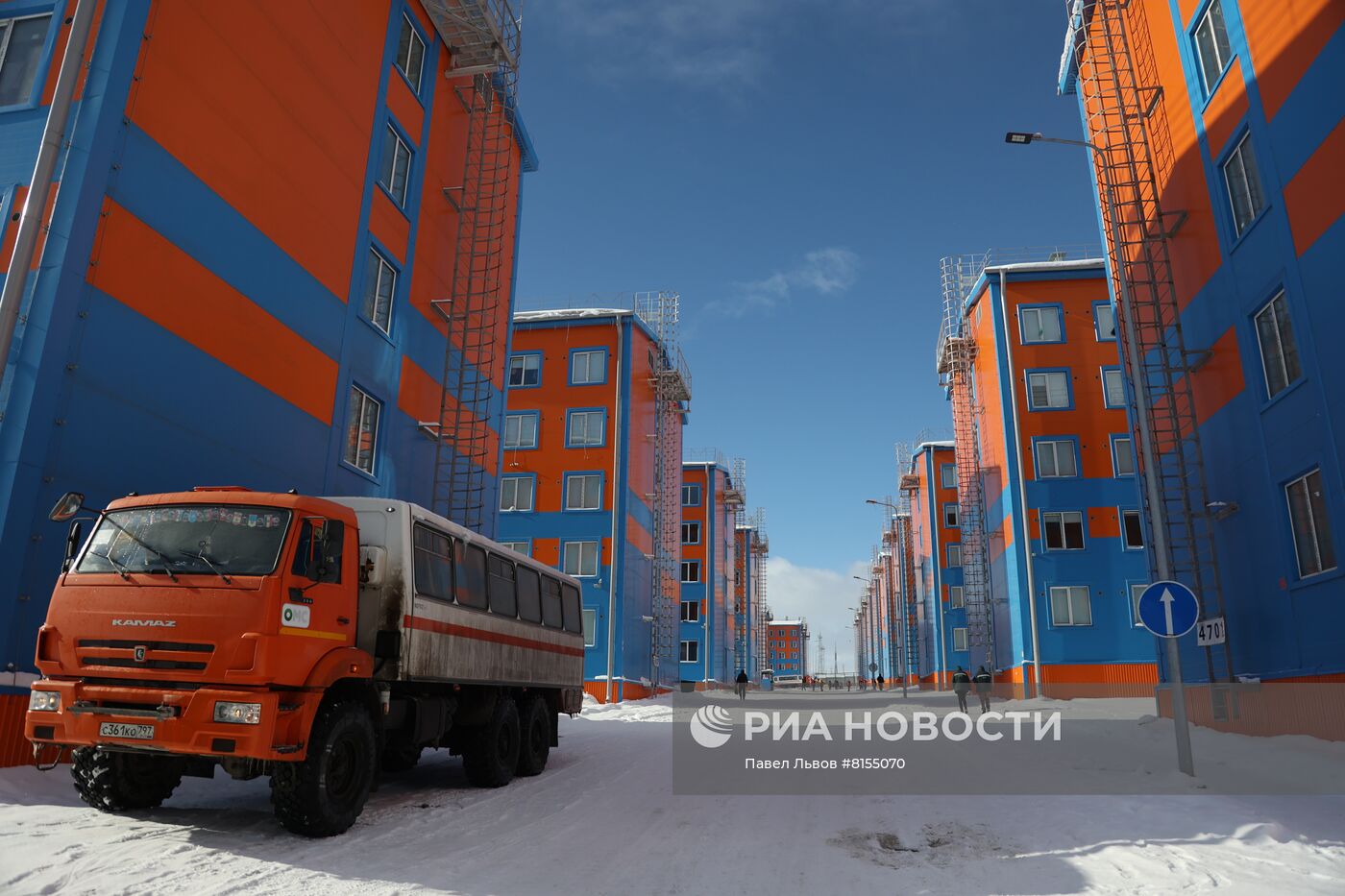 Центр строительства плавучих заводов для сжиженного газа в Мурманской области