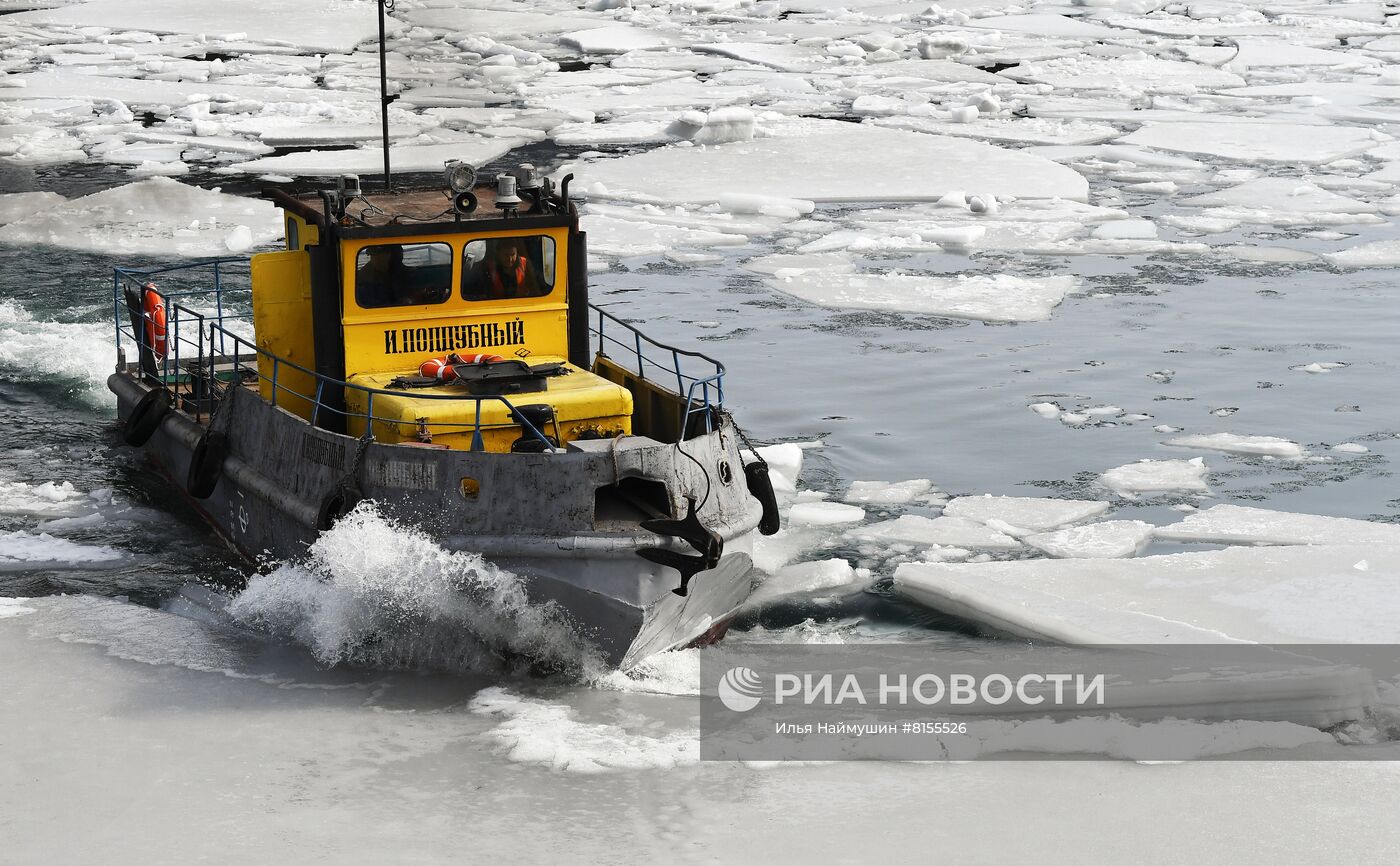 Противопаводковый подрыв льда в Красноярском крае