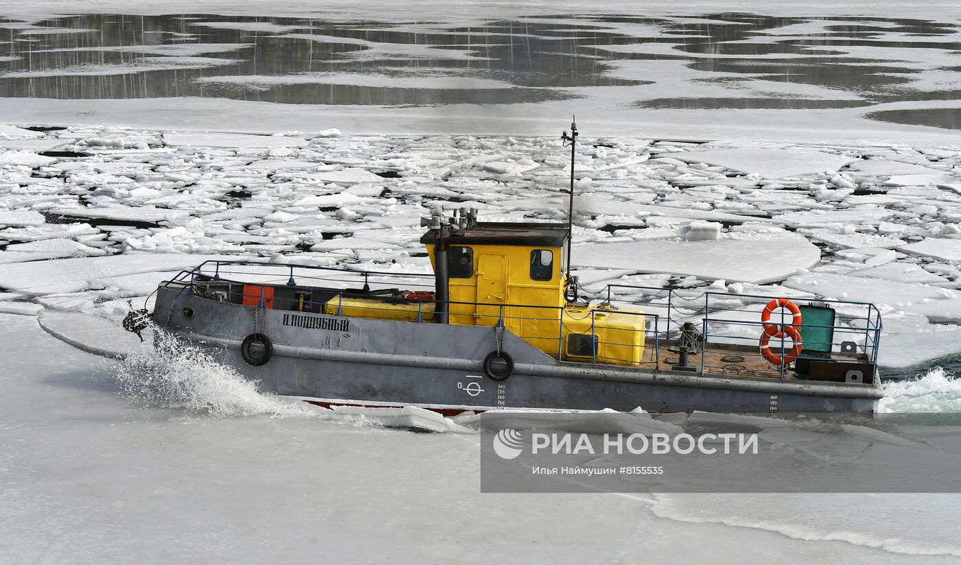 Противопаводковый подрыв льда в Красноярском крае