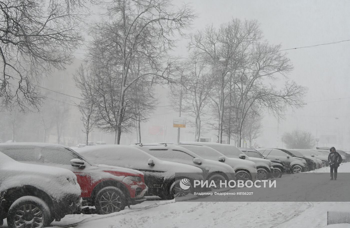 Снег в Москве