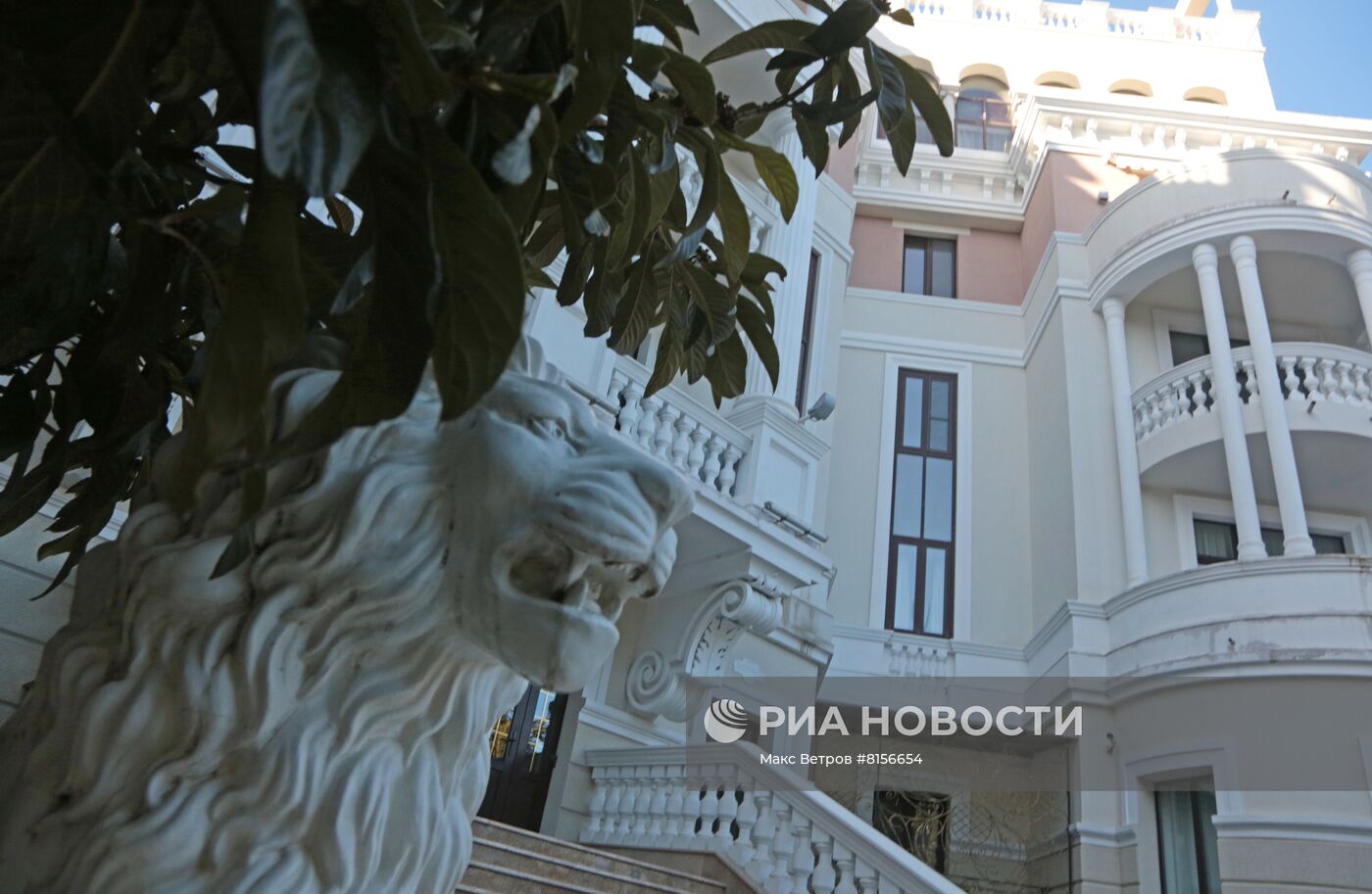 В Крыму могут национализировать имущество президента Украины В. Зеленского
