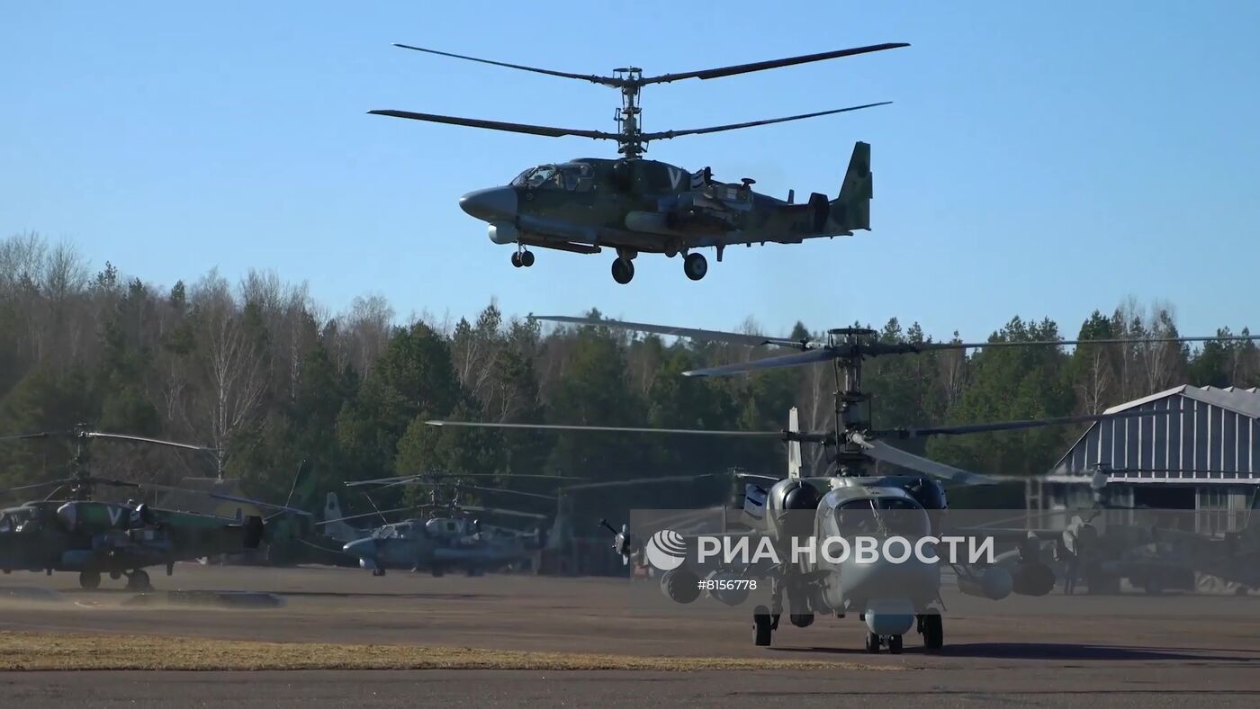 Ударные вертолеты Ка-52 ВКС России уничтожили замаскированные позиции ВСУ